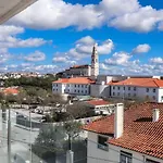 Nossa Senhora De Lurdes