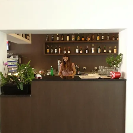 酒店 诺萨森霍拉德卢尔德酒店 2*